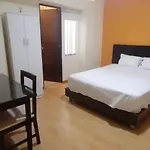 Miraflores Rooms